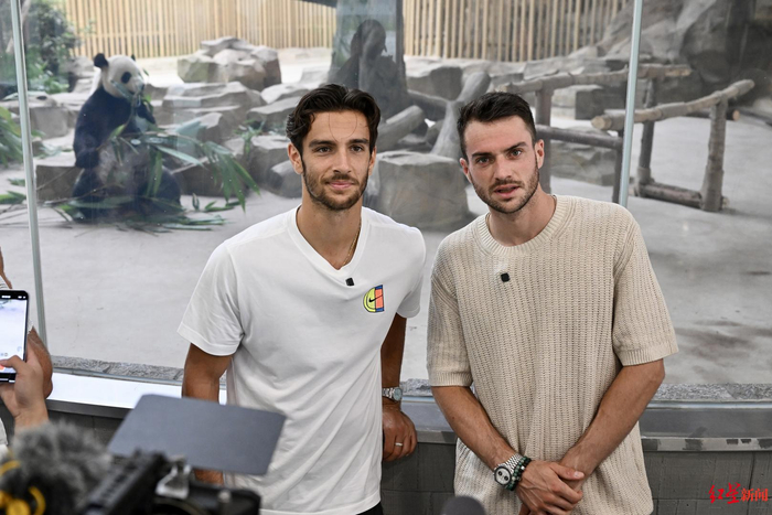 他可以在短 他可以在短