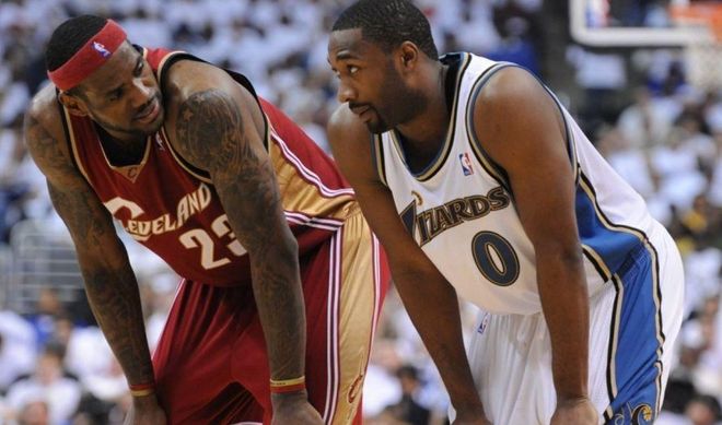 越时代的足 越时代的足